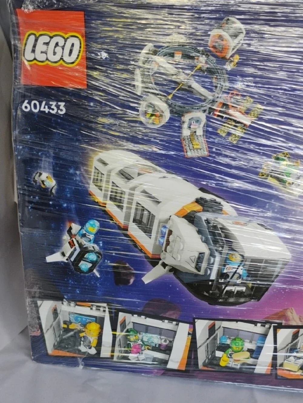 (A-1) NWT Lego City Modular Space Station Lego Set